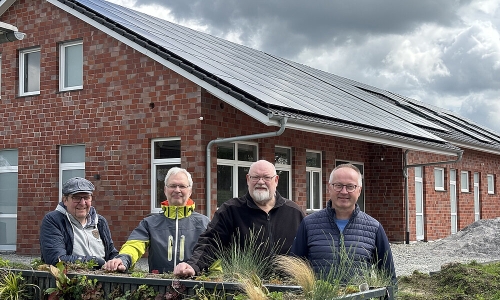 BEGO installiert erste Photovoltaikanlage auf Letter Vereinsheim